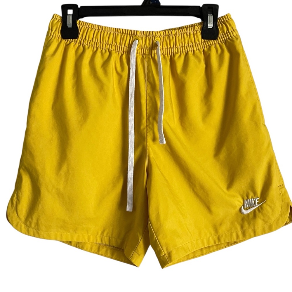 Nike Women’s Athletic Drawstring Shorts Breathable Moisture Wicking Yellow Sz S